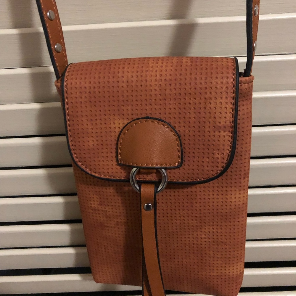 MELLOW WORLD NWOT Vegan Leather Studded Cell Phone Crossbody.
